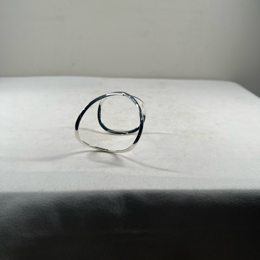 Silver Geometric Wire Bracelet - Picture 3 of 4